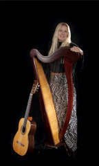 Konzert mit Claudia Pohel: Liebe, Lust und Leidenschaft - vergnüglich nachgedacht; Konzert mit Gesang, Gitarre und Harfe